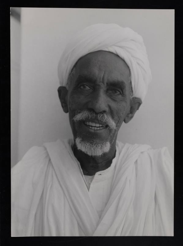 © Estate of George Rodger.  Image courtesy Emory Libraries Digitization.