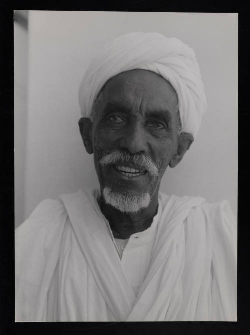 © Estate of George Rodger.  Image courtesy Emory Libraries Digitization.