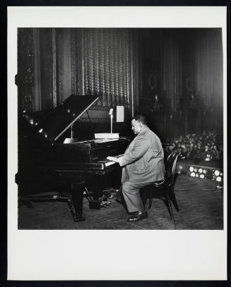 © Estate of Gordon Coster.  Image courtesy Emory Libraries Digitization.