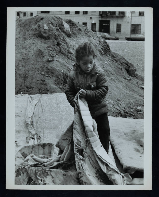 © Erika Stone.  Image courtesy Emory Libraries Digitization.