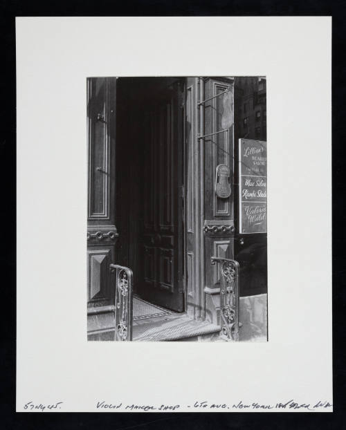 © Estate of Todd Webb.  Image courtesy Emory Libraries Digitization.