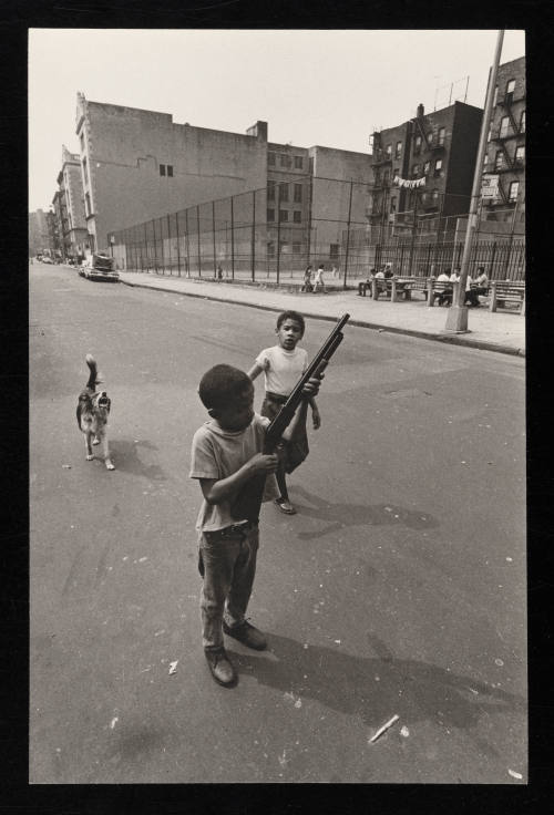 © Estate of George Zimbel.  Image courtesy Emory Libraries Digitization.