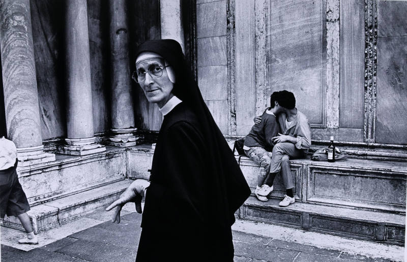 © Donna Ferrato.  Image courtesy Michael C. Carlos Museum, Emory University.