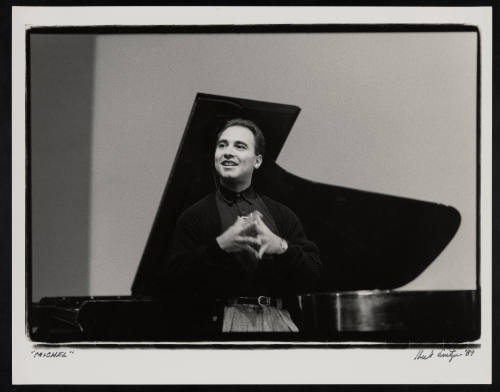 © Estate of Herb Snitzer.  Image courtesy Emory Libraries Digitization.