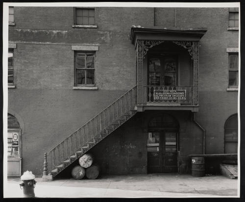 © Estate of Todd Webb.  Image courtesy Emory Libraries Digitization.