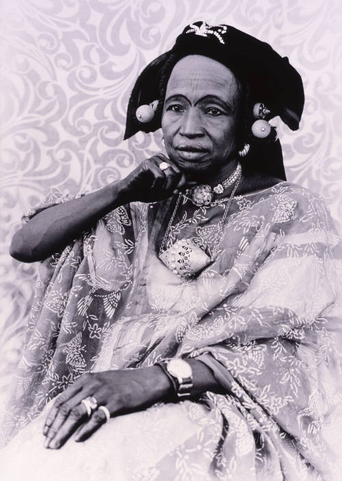 © Seydou Keïta/SKPEAC.  Image courtesy Michael McKelvey.
