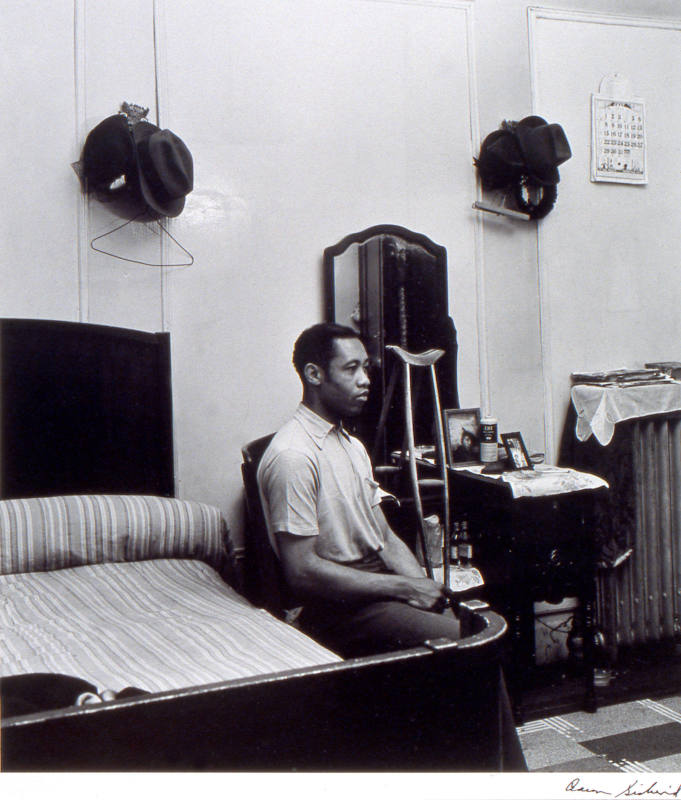 © Aaron Siskind Estate.  Image courtesy Michael C. Carlos Museum, Emory University.