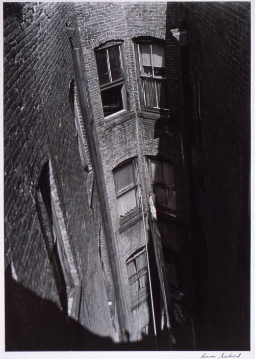 © Aaron Siskind Estate.  Image courtesy Michael C. Carlos Museum, Emory University.