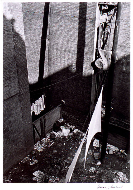 © Aaron Siskind Estate.  Image courtesy Michael C. Carlos Museum, Emory University.