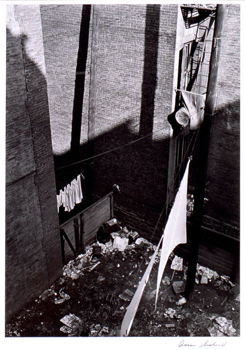 © Aaron Siskind Estate.  Image courtesy Michael C. Carlos Museum, Emory University.