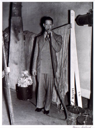 © Aaron Siskind Estate.  Image courtesy Michael C. Carlos Museum, Emory University.
