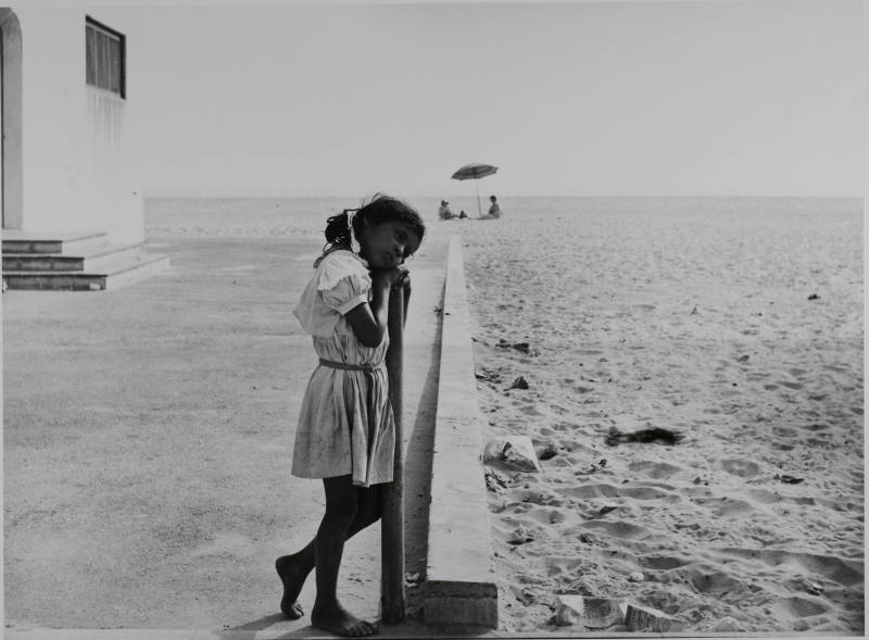 © Estate of Lou Stoumen.  Image courtesy Michael C. Carlos Museum, Emory University.