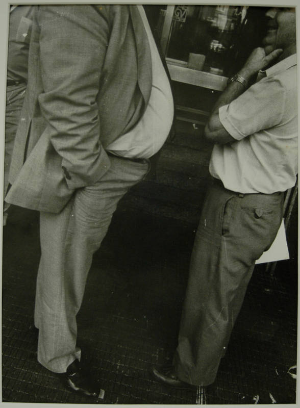 © Estate of Leon Levinstein.  Image courtesy Michael C. Carlos Museum, Emory University.