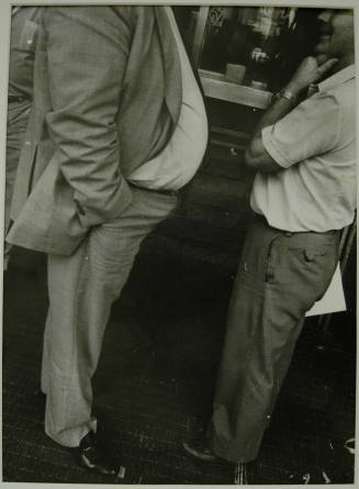 © Estate of Leon Levinstein.  Image courtesy Michael C. Carlos Museum, Emory University.