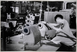 © Henri Cartier-Bresson/Magnum Photos.  Image courtesy Michael C. Carlos Museum, Emory Universi ...