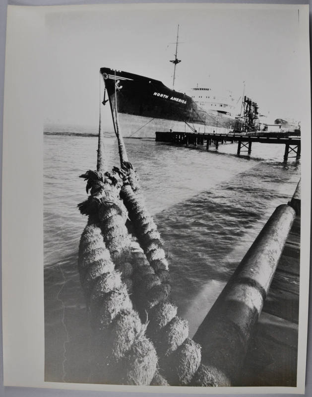 © Estate of Jacques Lowe.  Image courtesy Michael C. Carlos Museum, Emory University.