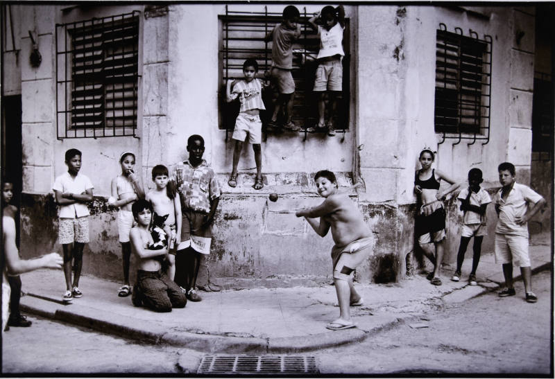 © Walter Iooss.  Image courtesy Michael C. Carlos Museum, Emory University.