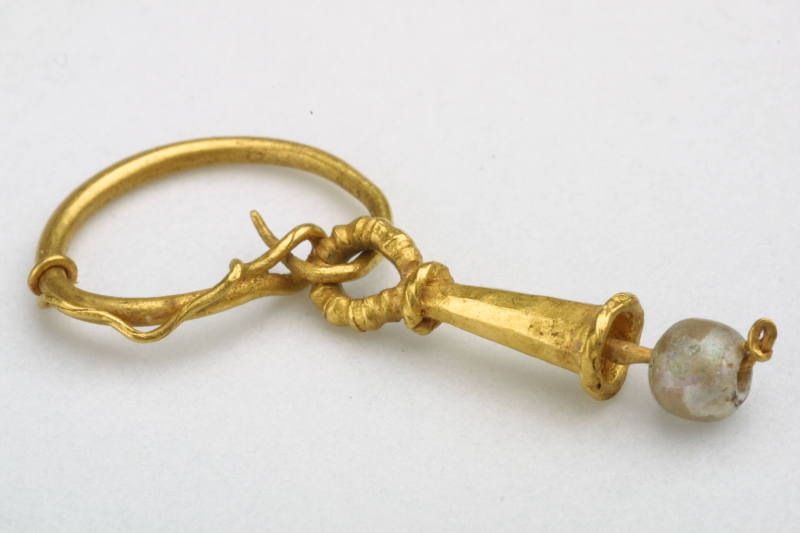 Courtesy of the Georges Ricard Foundation and the California Institute of World Archaeology