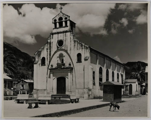 © Estate of Lou Stoumen.  Image courtesy Michael C. Carlos Museum, Emory University.
