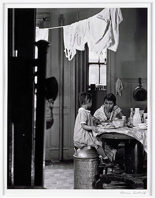 © Aaron Siskind Estate.  Image © Bruce M. White, 2006.