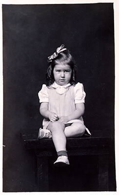 © Estate of Michael Disfarmer (disputed).  Photo © Bruce M. White, 2006.