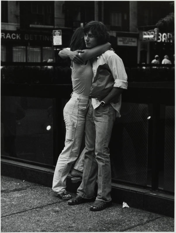 © Estate of Lou Stoumen.  Image courtesy Michael C. Carlos Museum, Emory University.