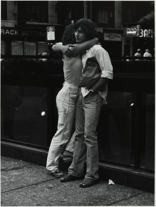 © Estate of Lou Stoumen.  Image courtesy Michael C. Carlos Museum, Emory University.